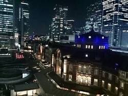 東京駅外観　夜.jpg